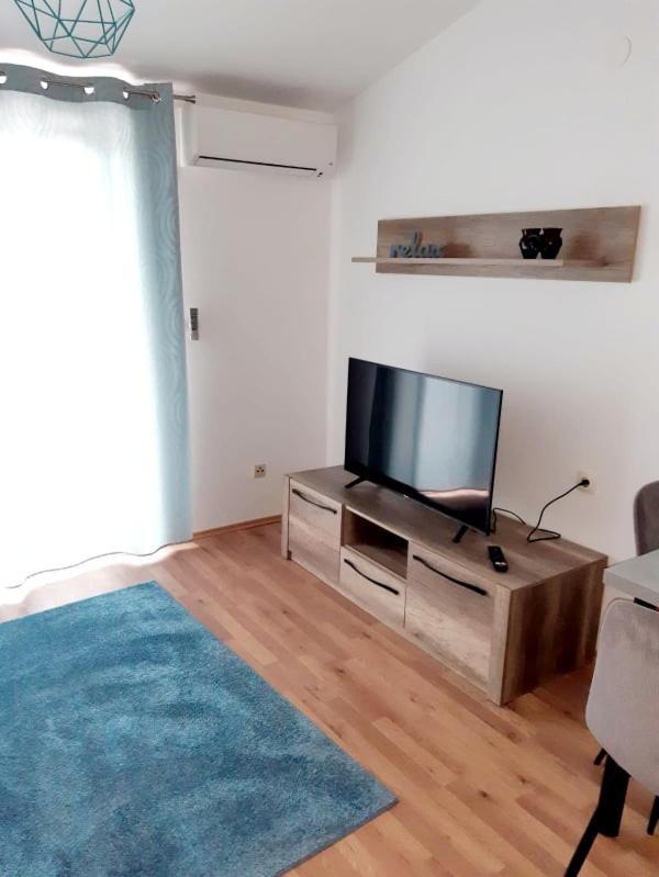 Apartman Sime Tribalj Exteriér fotografie