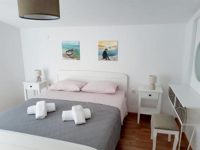 Apartman Sime Tribalj Exteriér fotografie